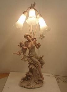 [ HD47133-IV ]  女神とエンジェルの3灯ランプ